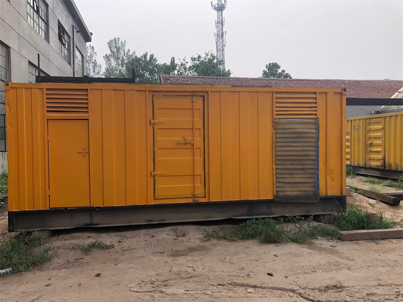 西夏发电机出租进行负载测试时，电瓶电量不足的具体判断标准是什么？