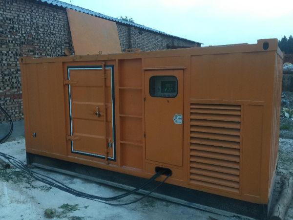 西夏发电机组长期使用中，电缆线的敷设路径有哪些要求？